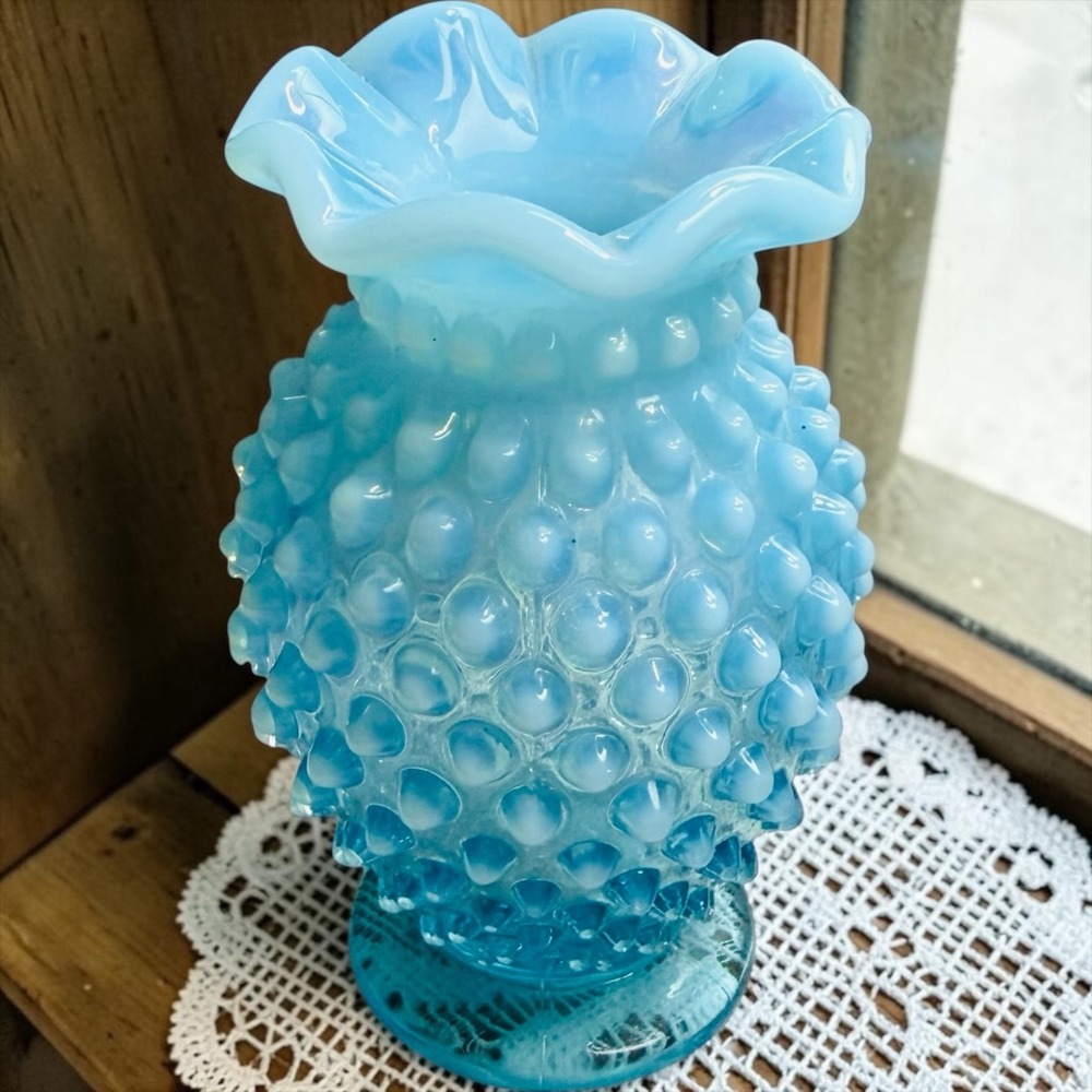 Vintage Blue 4" High Opalescent Hobnail Glass Vase Ruffled Rim MINT Condition
